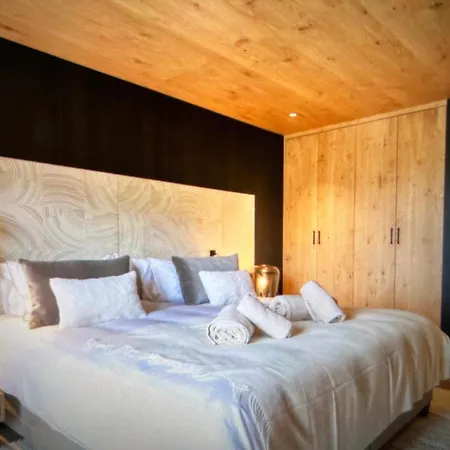 Stylish Chalet In Mountain View Ferienhaus *